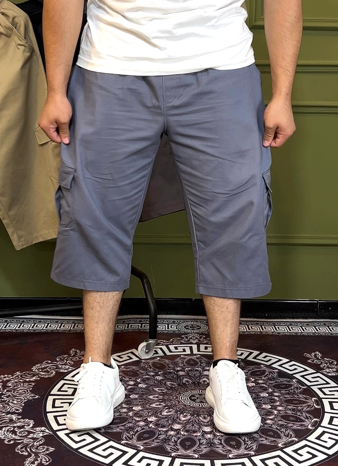 Short Cargo Premium